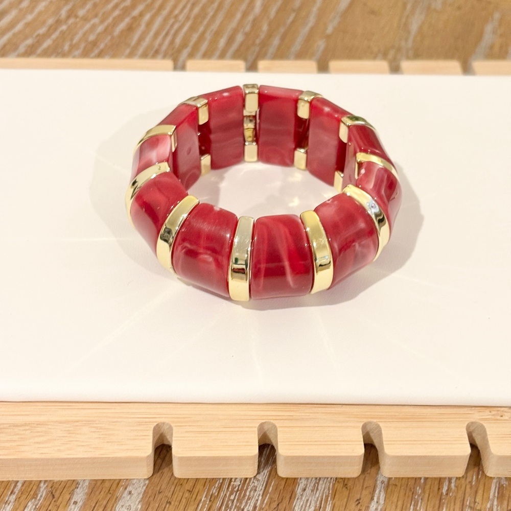 Red Resin Gold Tone Stretch Bracelet Chunky Statement Expandable Bold Fashion